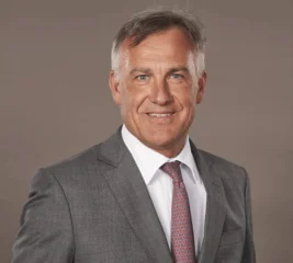 Porträt DR. KARL HANS ARNOLD